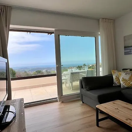 Puerta De Comillas - Monabri Apartment