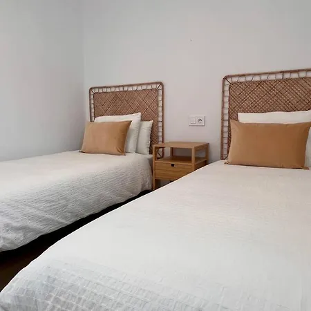 Апартаменты Puerta De Comillas - Monabri