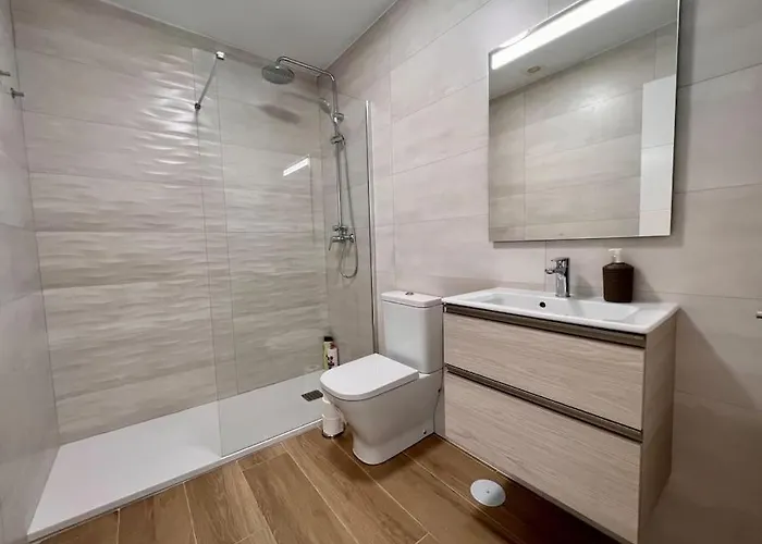 Puerta De Comillas - Monabri Апартаменты