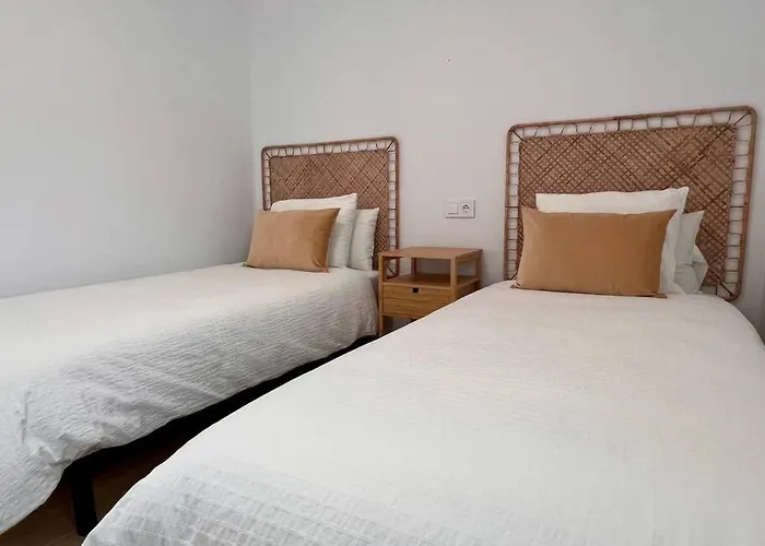 Апартаменты Puerta De Comillas - Monabri